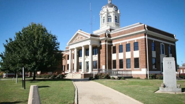 Barrow County Courthouse (Barrow County government photo)